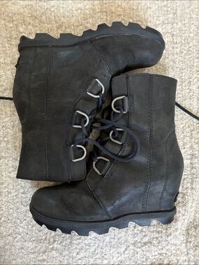 Sorel Black Lace-Up Wedge Ankle Boots Joan of Arc